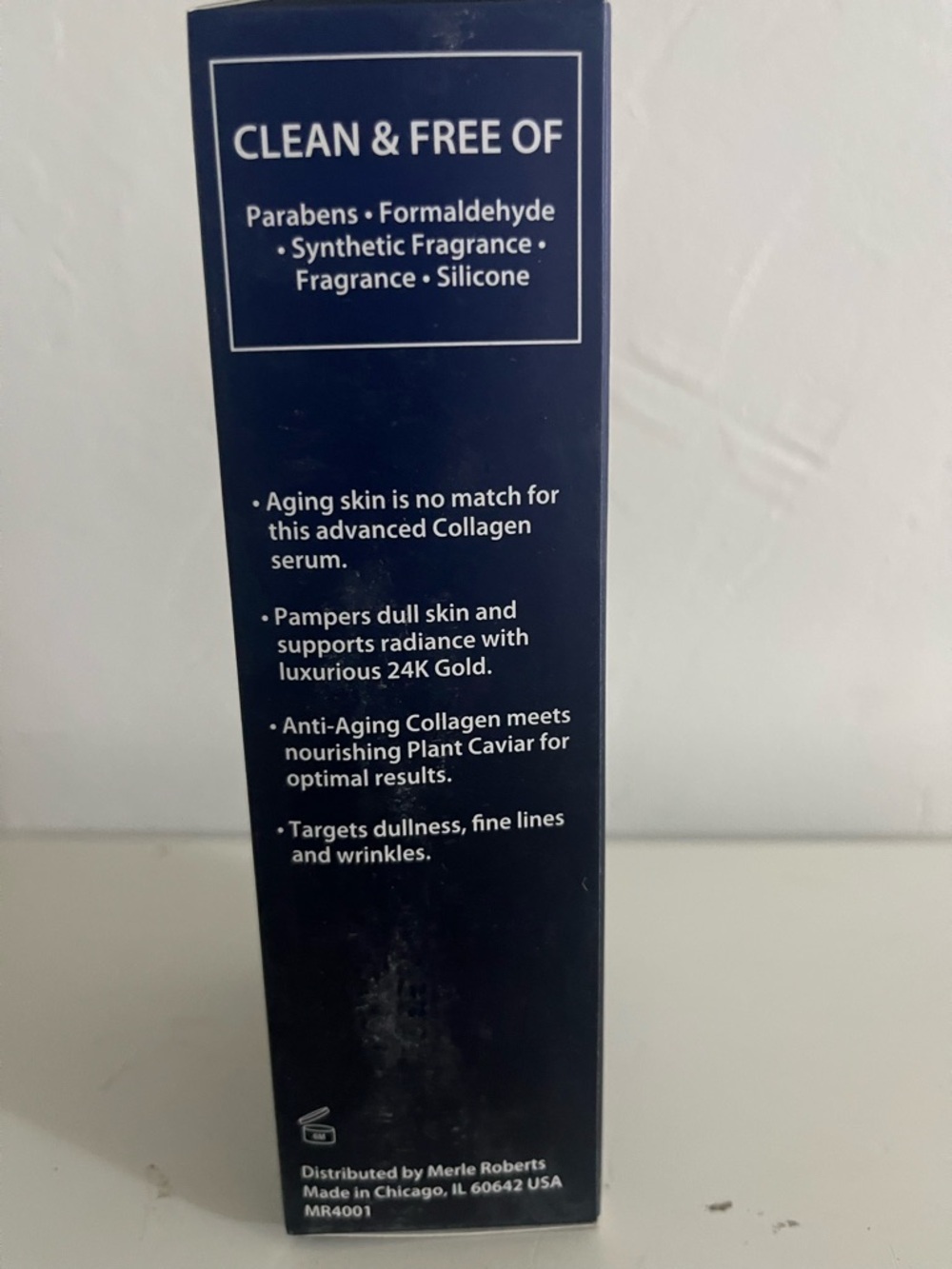 Merle Roberts Perfectionist 24K Gold & Collagen Firming Serum - Gold - Picture 3 of 7